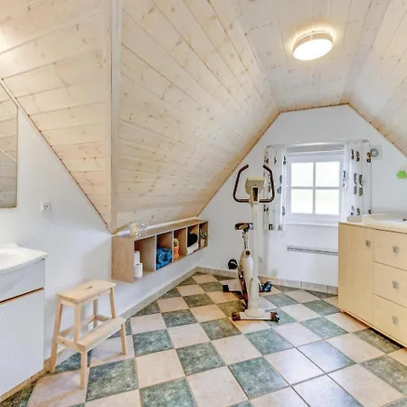 펜션 Four-bedroom Holiday In Blåvand