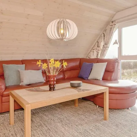 Four-bedroom Holiday In 펜션 Blåvand