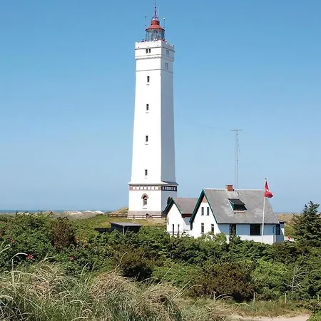Four-bedroom Holiday In 펜션